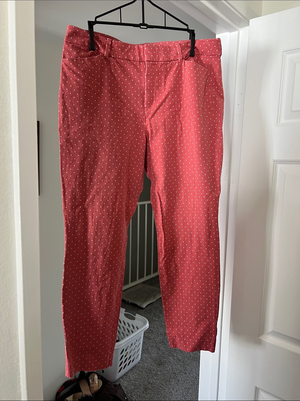 Old Navy Coral Pink Polka Dot Pixie High-Rise Pants